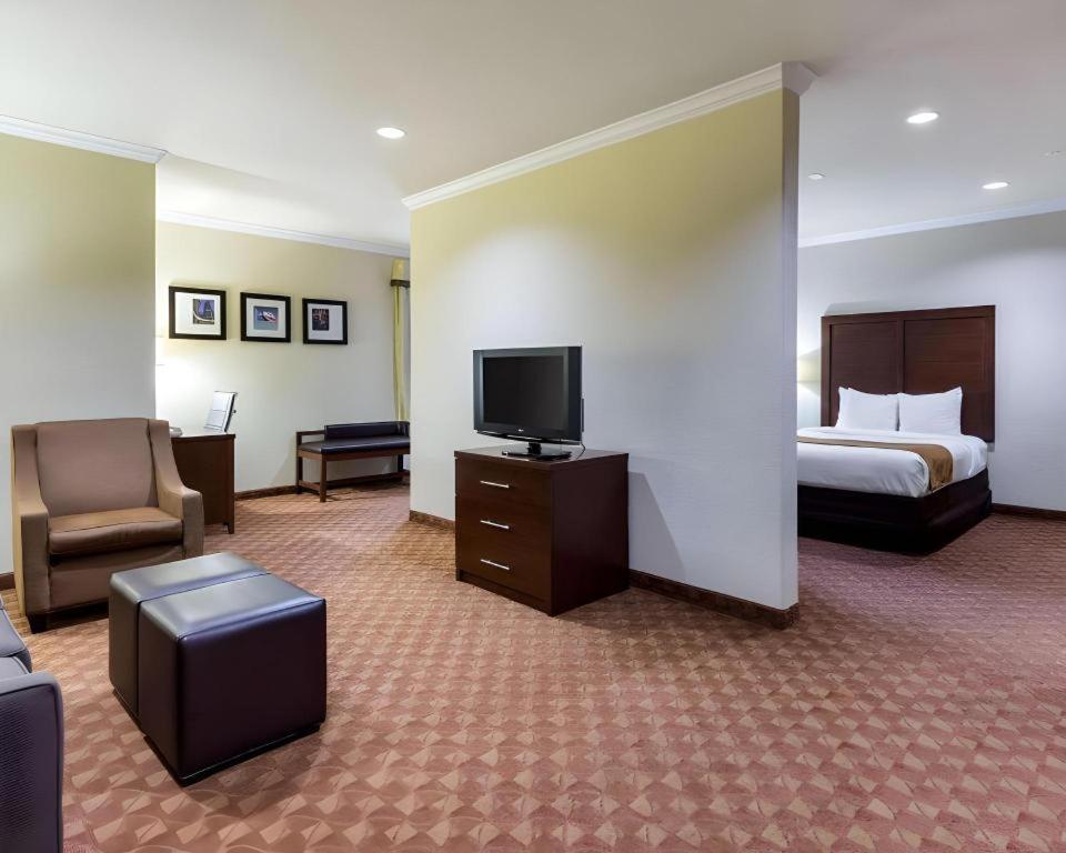Comfort Suites Near Nasa - Clear Lake Webster Exterior foto